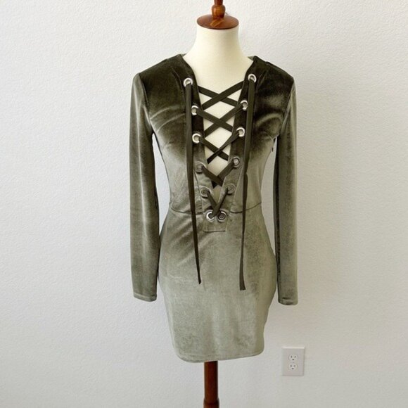 Revolve NBD Connor Velvet Mini Dress in Olive Size S - Picture 2 of 11